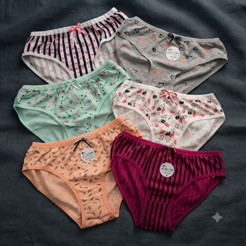 شورت زنانه نخی عروسکی تمام چاپ برند فلور - ارسال طرح رندوم